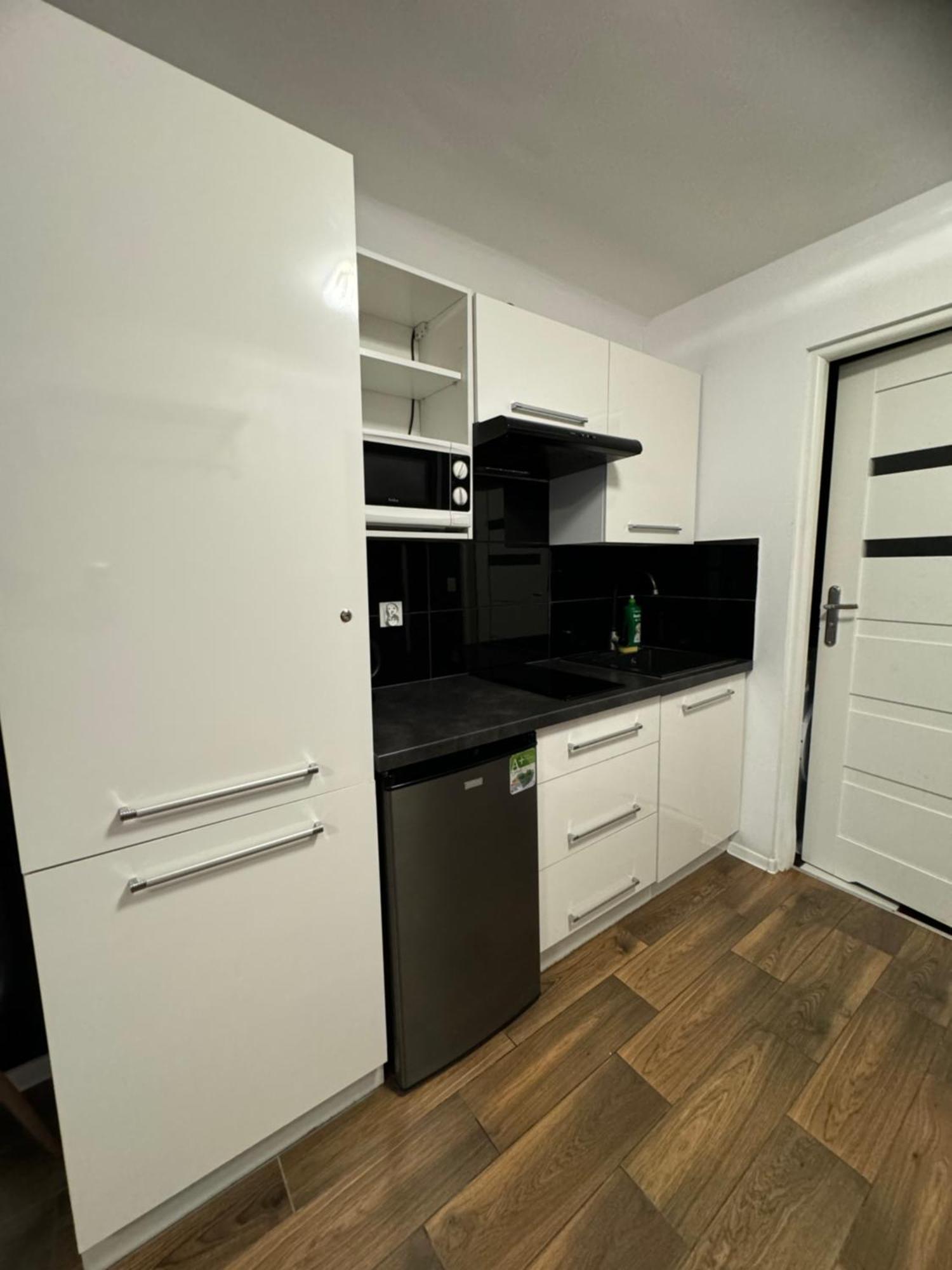 Apartment Abc -stacja Centrum Pkp &pks -panoramiczna Parking -zameldowanie Wymeldowanie Zdalne *