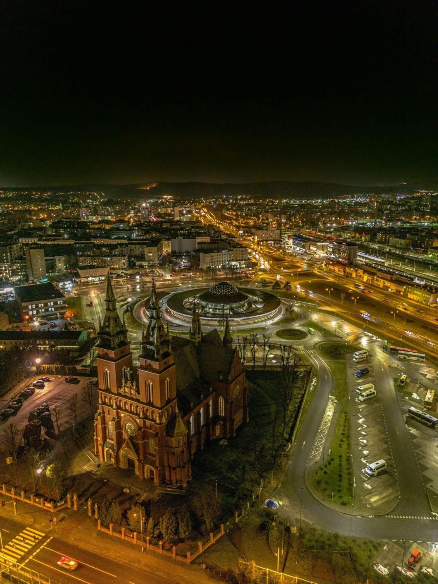 Abc -stacja Centrum Pkp &pks -panoramiczna Parking -zameldowanie Wymeldowanie Zdalne Kielce