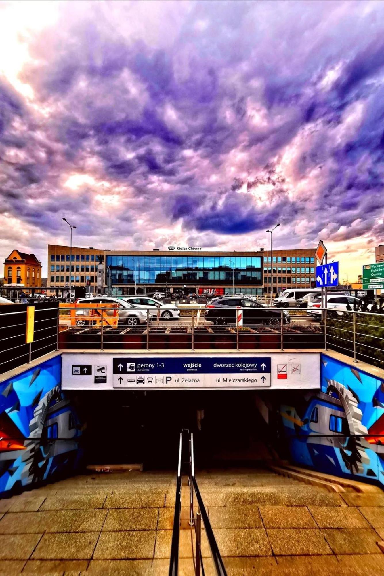 Abc -stacja Centrum Pkp &pks -panoramiczna Parking -zameldowanie Wymeldowanie Zdalne